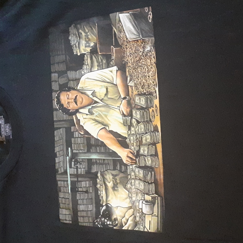 DGK "PABLO ESCOBAR" L BLK TSHIRT!